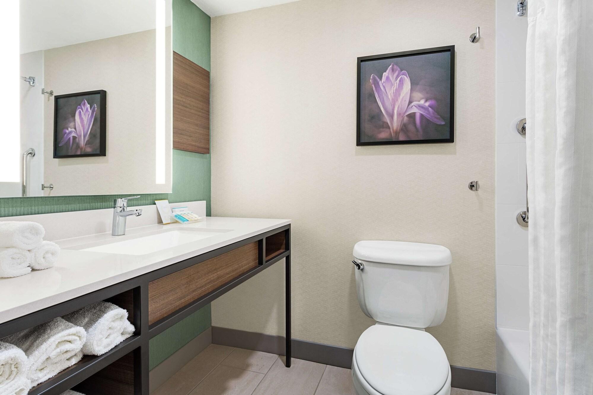 Hilton Garden Inn Allentown Bethlehem Airport Exterior photo