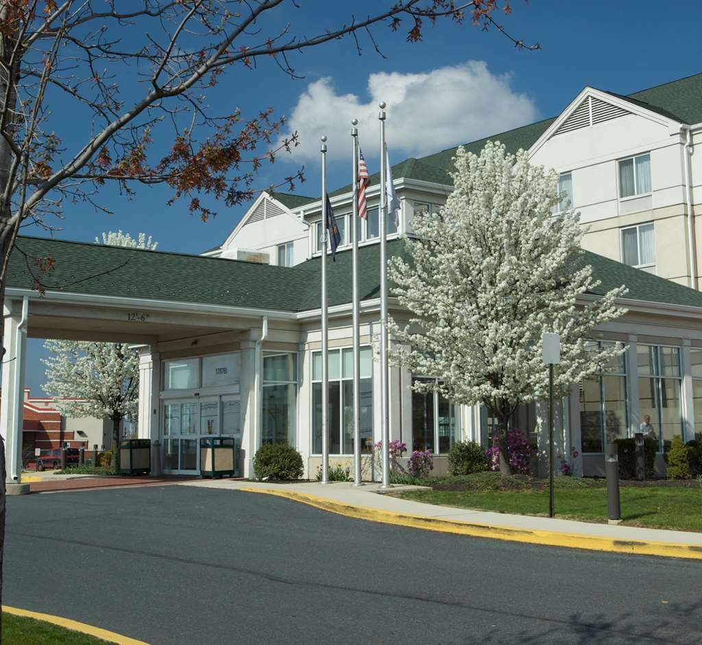 Hilton Garden Inn Allentown Bethlehem Airport Exterior photo